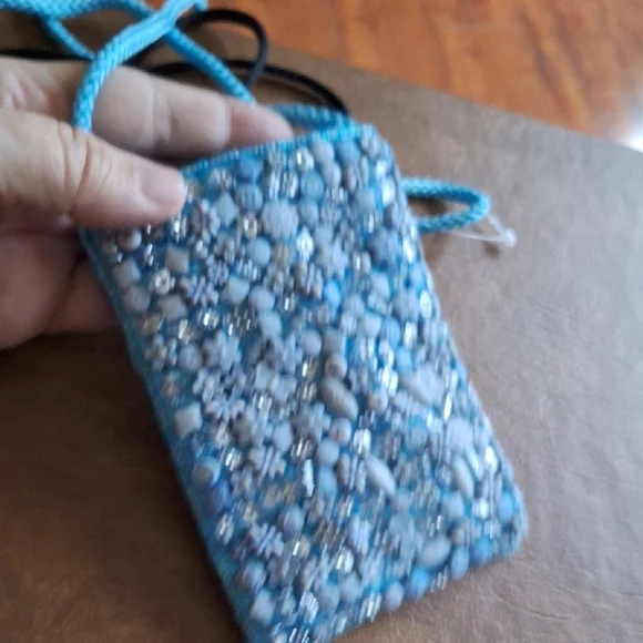 Beaded Teal Crossbody Phone Bag - Women - Picture 10 of 11